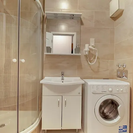 Lotus Gozsdu Apartment